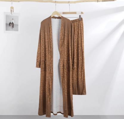 Panthera | Ensemble cardigan et pantalon léopard - Zevessa