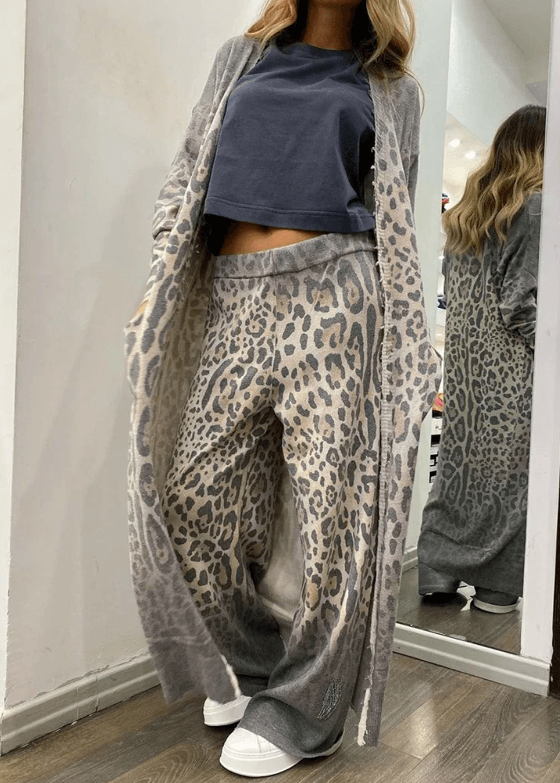 Panthera | Ensemble cardigan et pantalon léopard - Zevessa