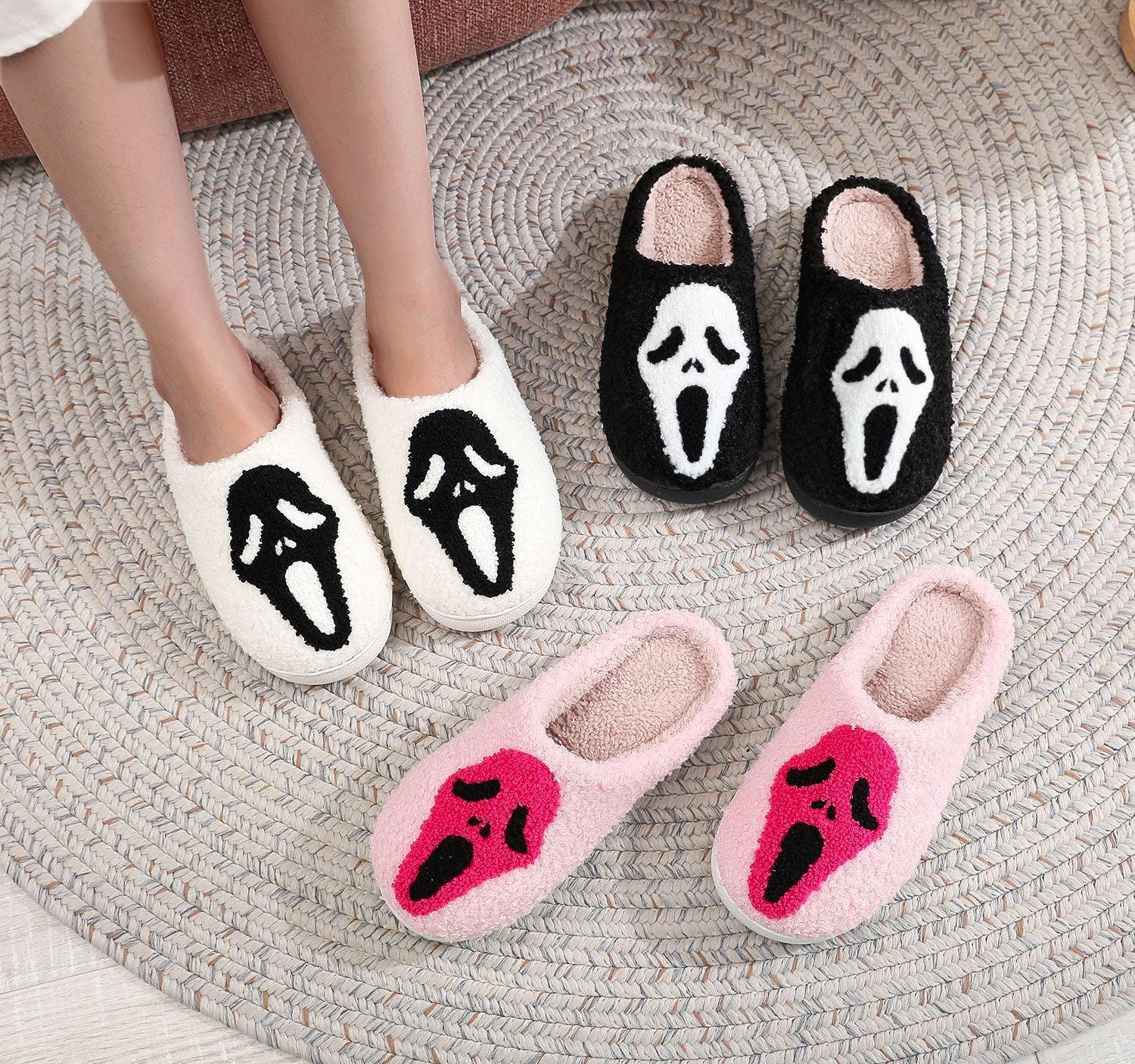 Scary Fluffy | Chaussons effrayantes - Zevessa